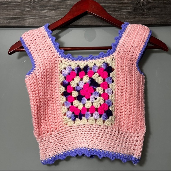Vintage 1970's Handmade Crochet Pink and Purple Tank Top Granny Square Retro - Picture 2 of 10